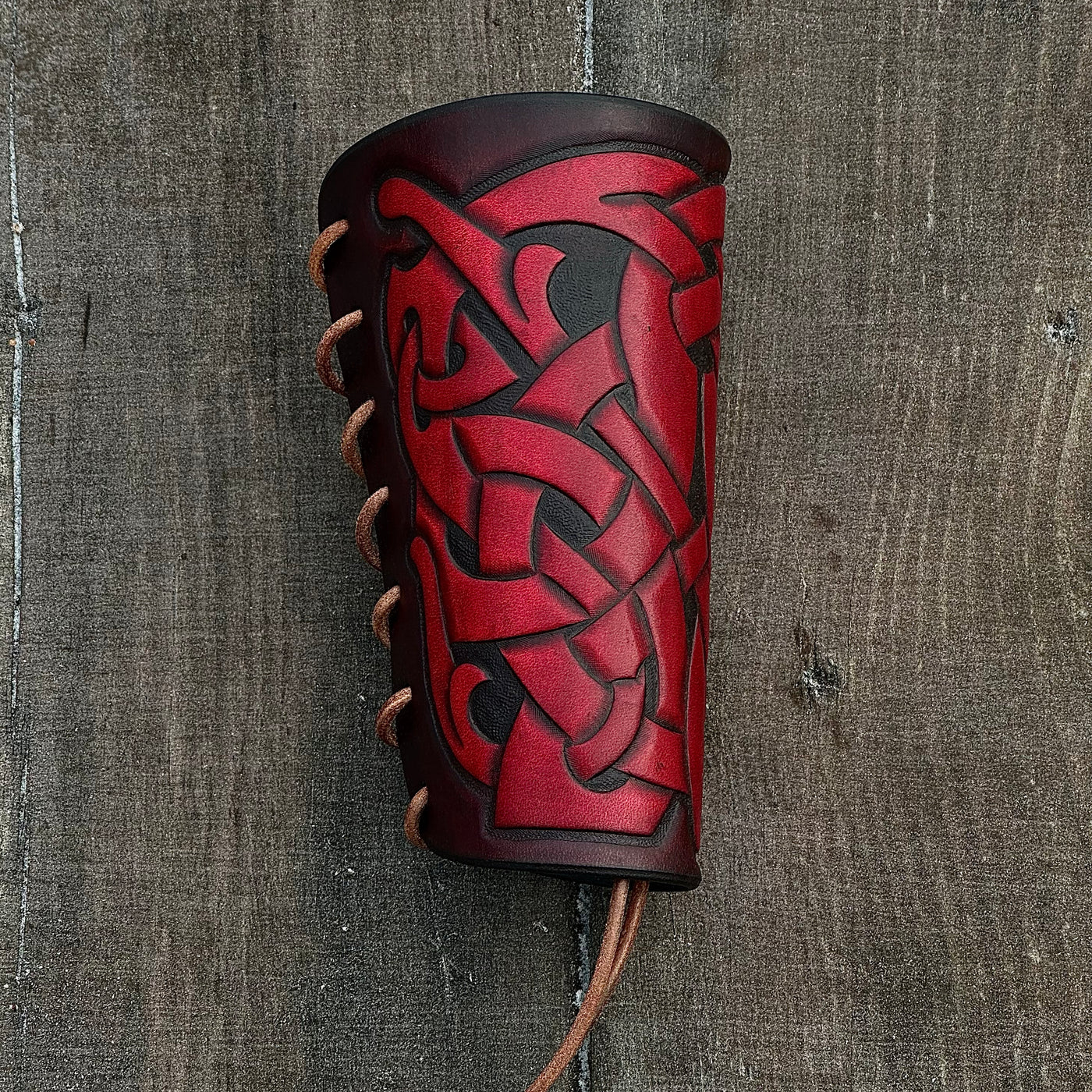 Premium Bracer, Lindorm