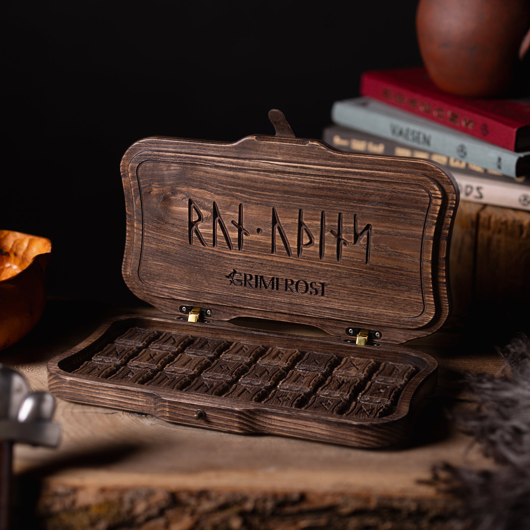 Thunderstruck Rune Set Box, Elder Futhark, Limited Edition – Grimfrost Intl