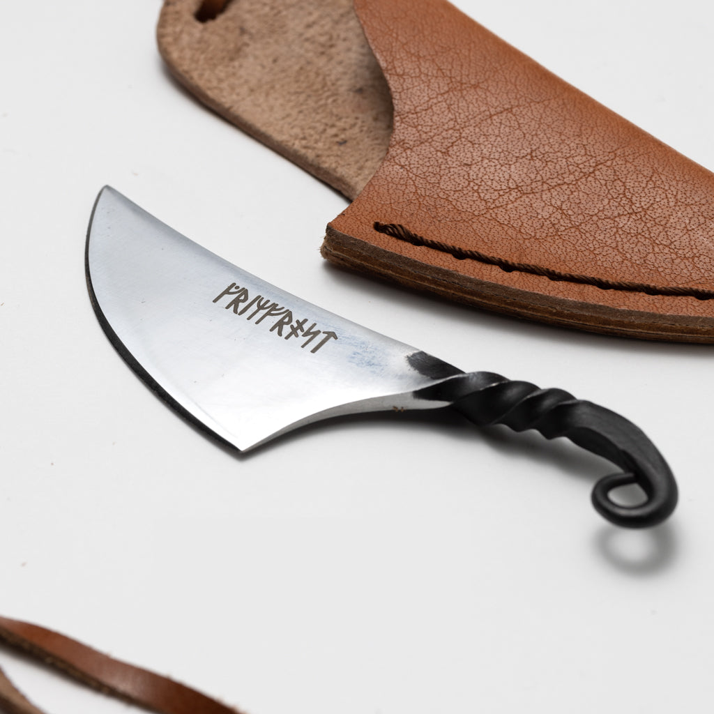 Neck Knife, Handgeschmiedet