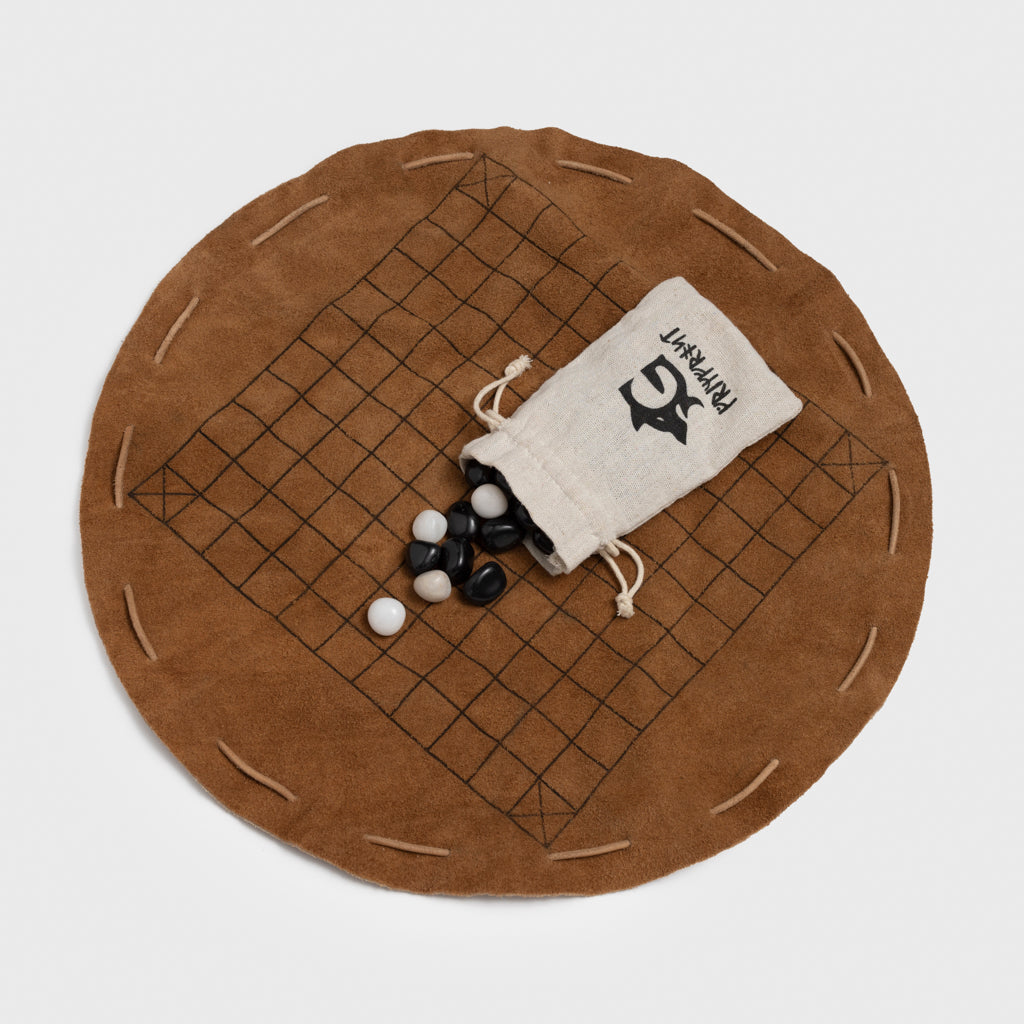 Hnefatafl, Leather