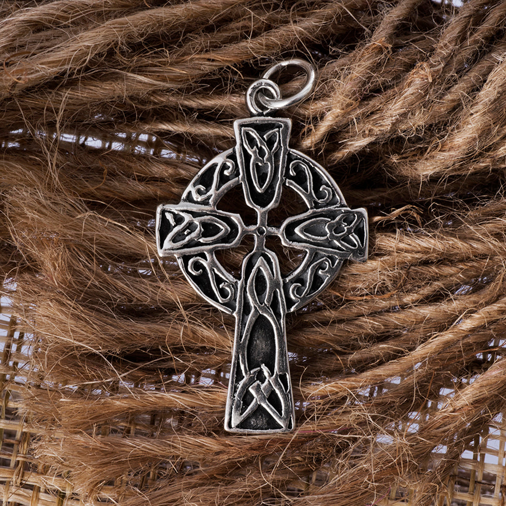 Pendants - Celtic Cross, Silver - Grimfrost.com