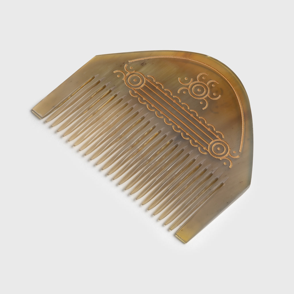 Skalby Comb, Horn